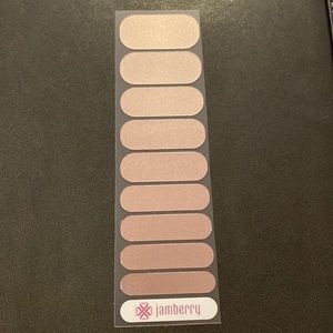 1/2 Sheet Jamberry Chasse